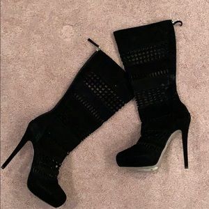 Women’s size 9 heel boots